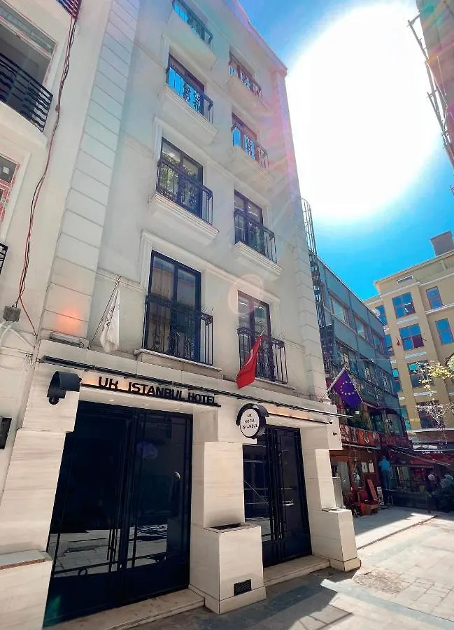 Uk Hotel Стамбул